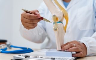 nonsurgical knee pain treatment Mason Ohio